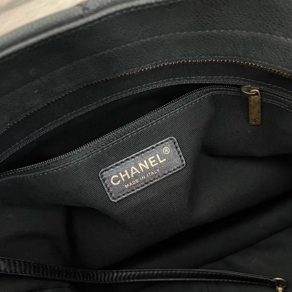 Chanel Black Caviar Leather Quilted Hobo Crossbody Bag - Picture 8 of 16